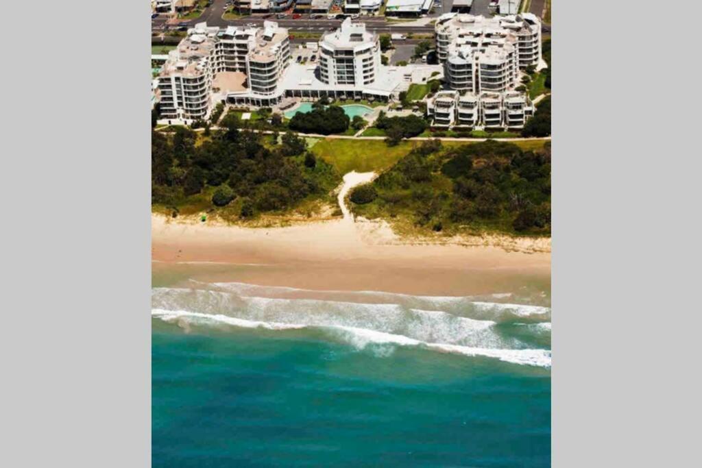 Ocean Bliss - Top Floor Beachfront Studio With Amazing Views ! Marcoola Exterior foto